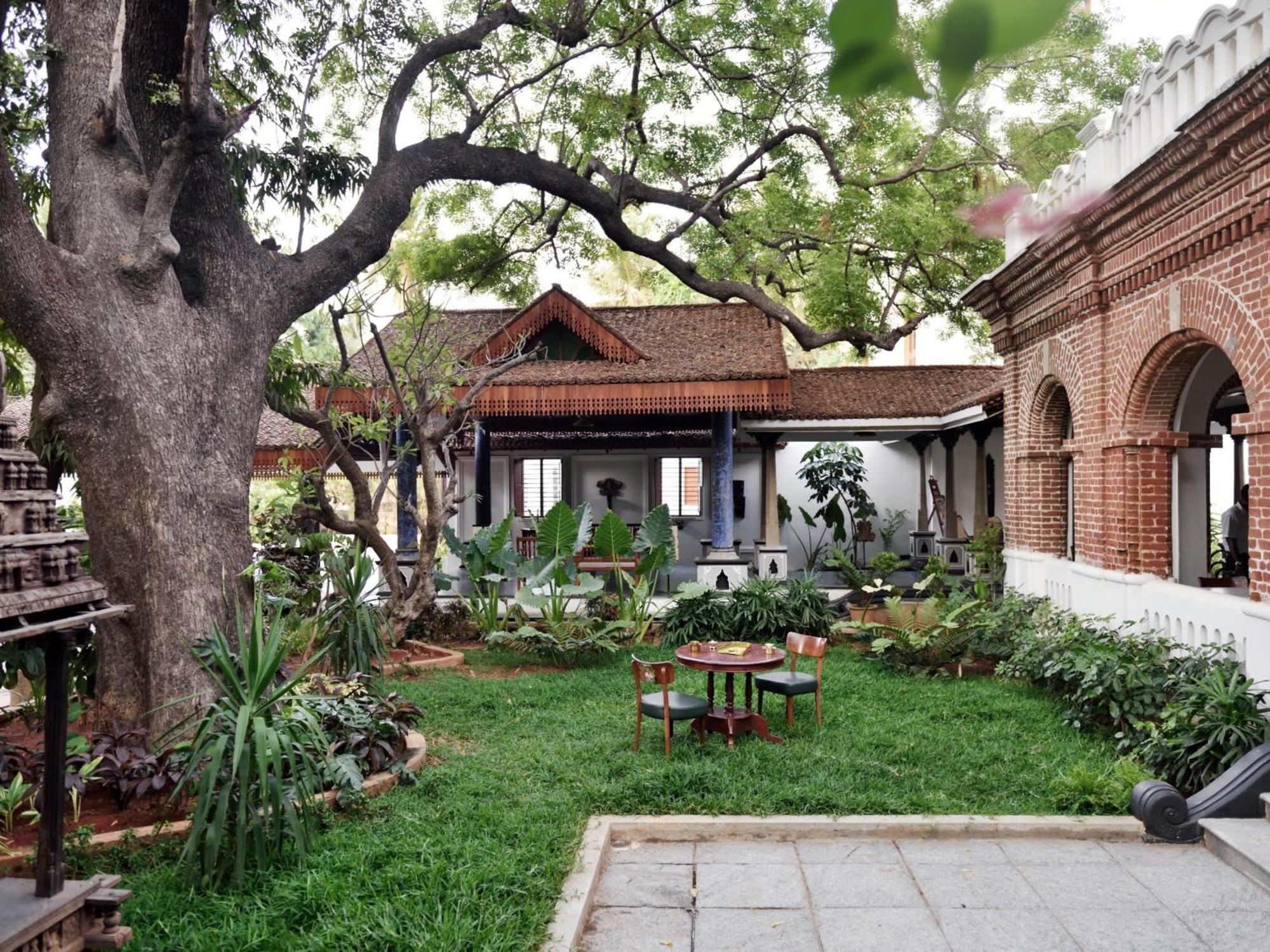 Svatma - A Luxury Heritage Resort Thanjavur Exteriör bild